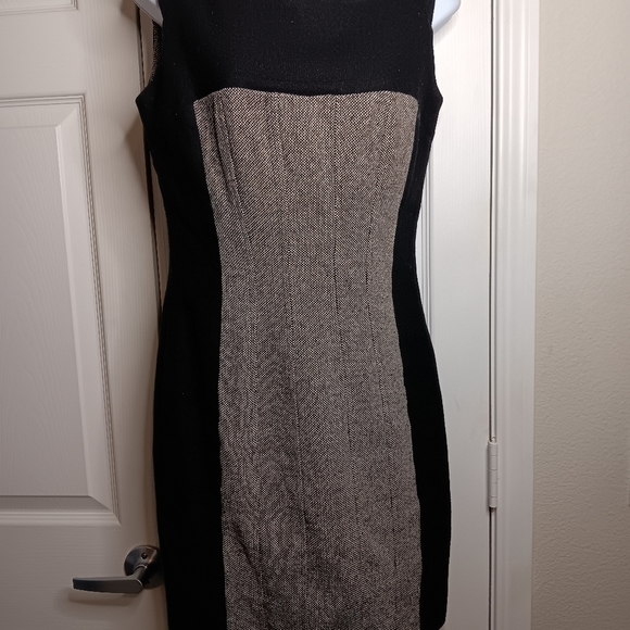 VINTAGE WOOL SUZY GREY & BLACK COLOR BLOCK DRESS S/P FULLY LINED LIKE NEW - Picture 1 of 12
